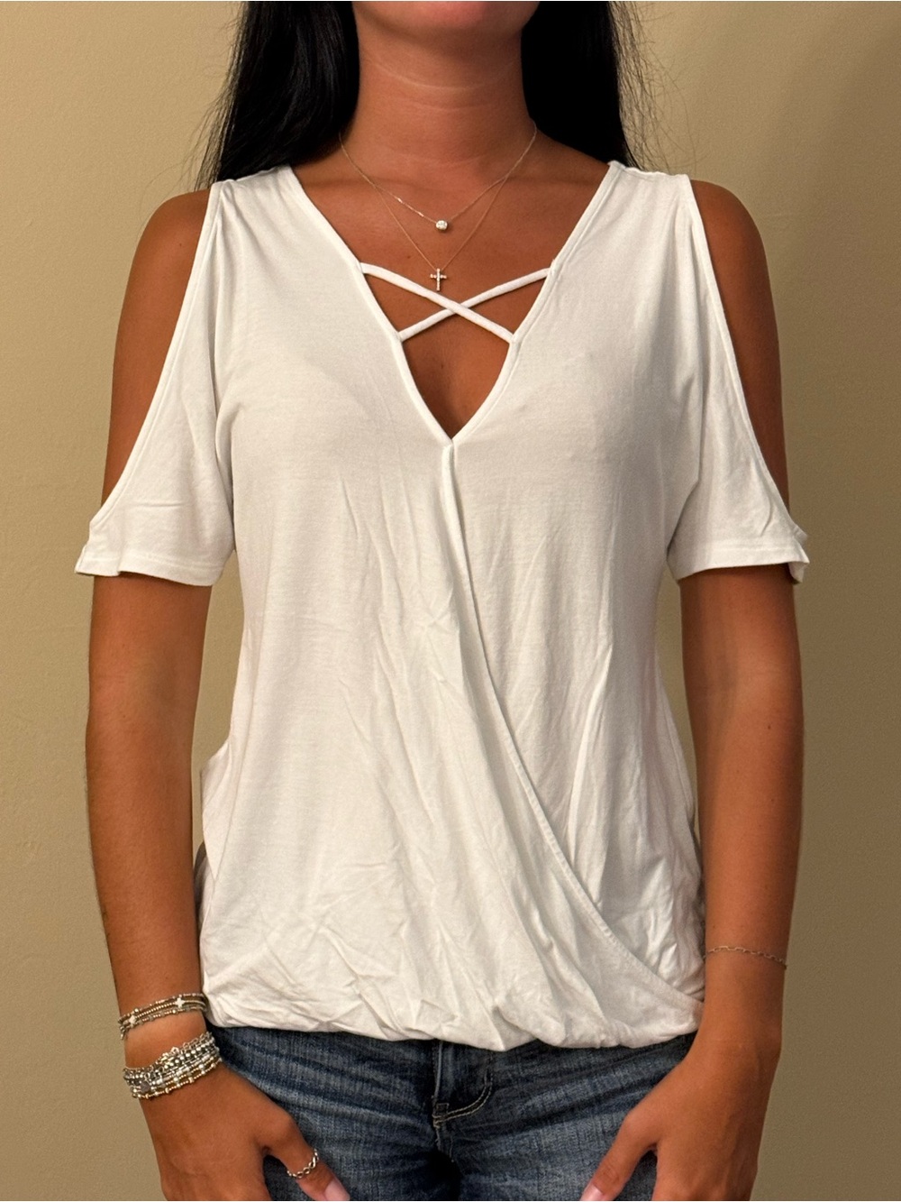 American Eagle Outfitters White Cold-Shoulder Crisscross V-Neck Tee